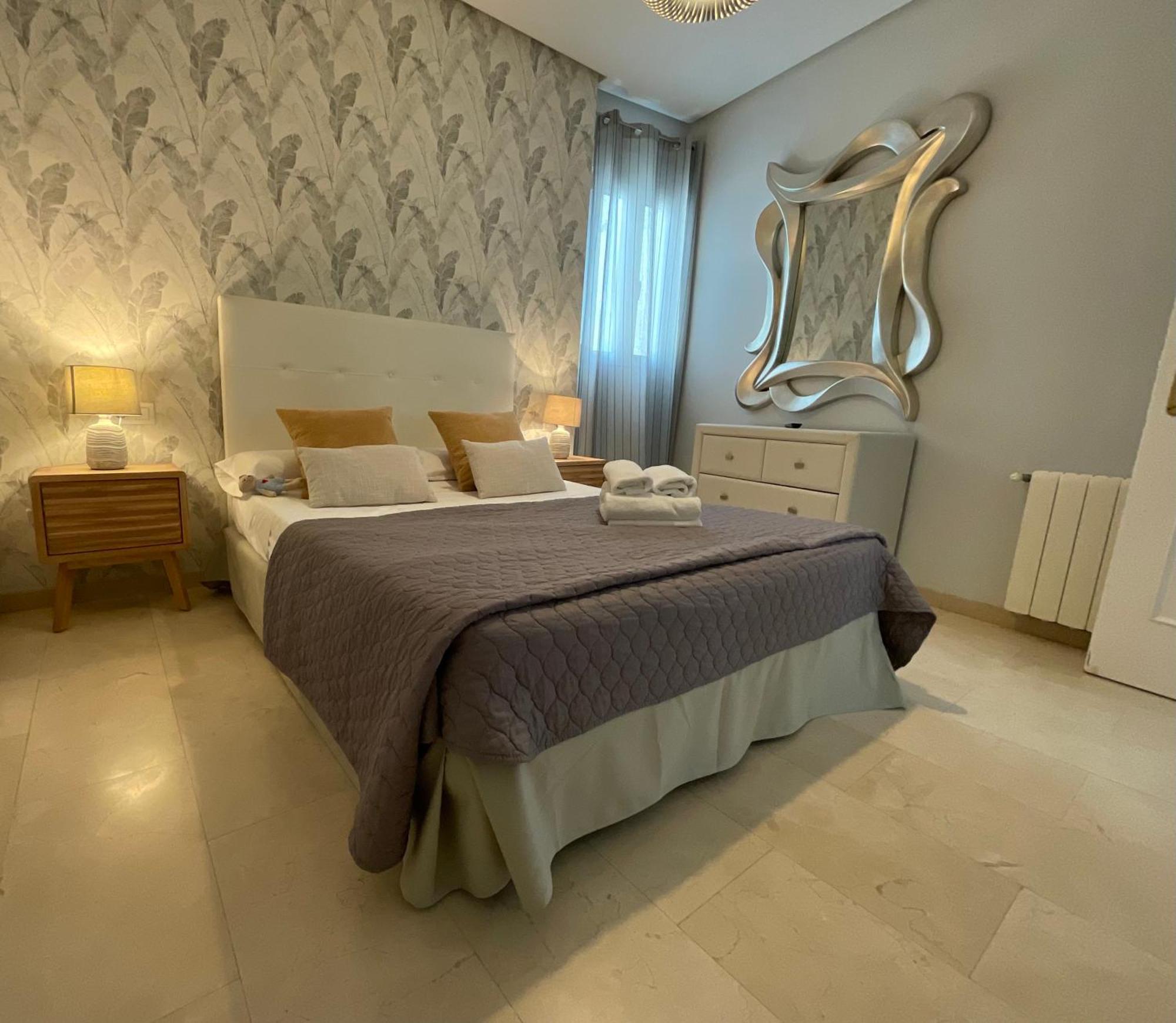 Travel Habitat Atico Calle Comedias Apartment Valencia Ngoại thất bức ảnh