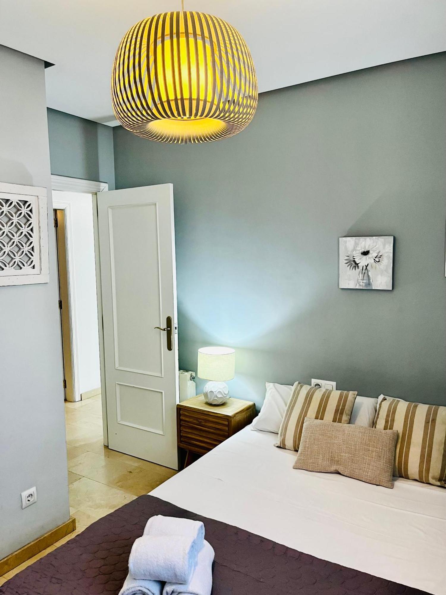 Travel Habitat Atico Calle Comedias Apartment Valencia Ngoại thất bức ảnh
